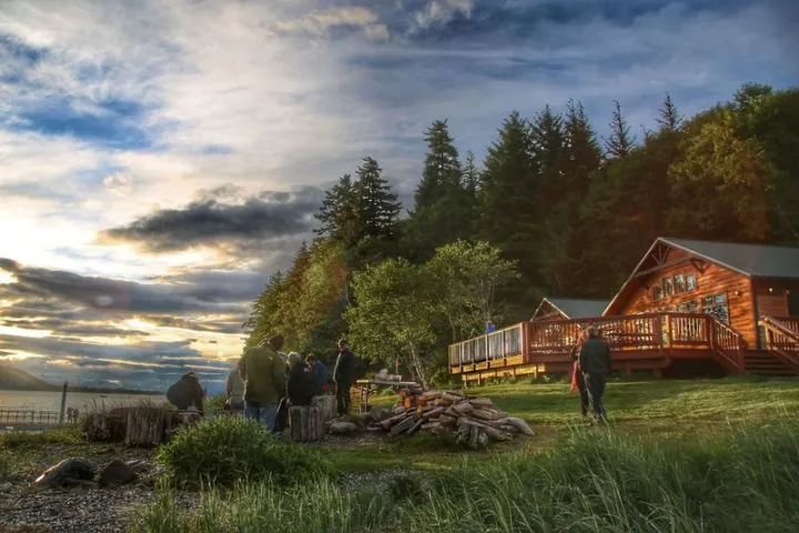Orca Point Lodge in Juneau, Alaska. Whale Watching in Juneau, Alaska